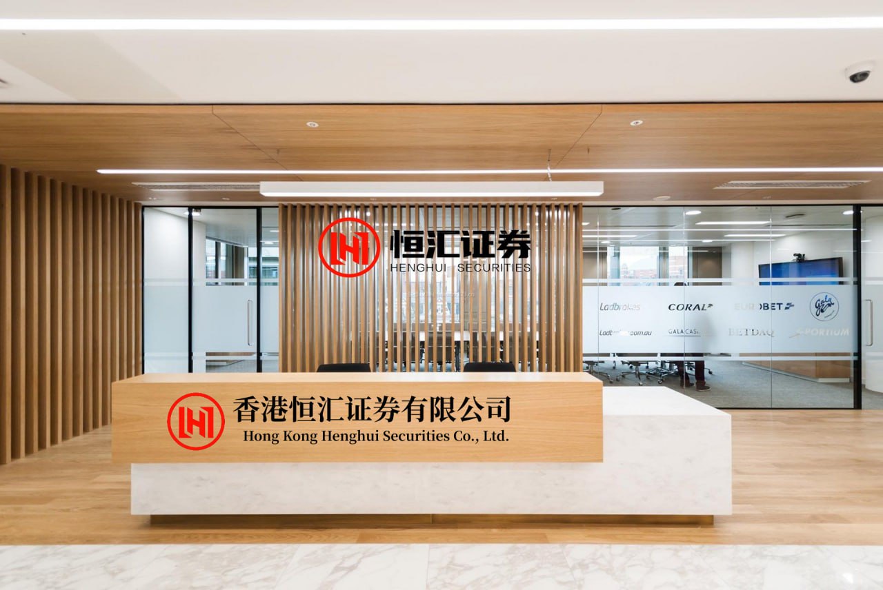 富豪配资 还剩5小时下班，来聊点快乐的。\n\n\n鉴于我们拥有全网最爱吃喝的一群读者（自封的，不接受反驳），今天想问问各位：你人生中最过瘾的一次吃喝经历，是什么样的？ 比如有什么样的美食和美酒，曾经让你炫到停不下来!\n\n先分享我们编辑部的故事：一位编辑第一次在汕头吃牛肉火锅，两个人一口气吃了 14 盘脖仁肉！夸张到老板和店员都停下手里的活来围观......\n\n还有一位朋友，在勃艮第葡萄酒